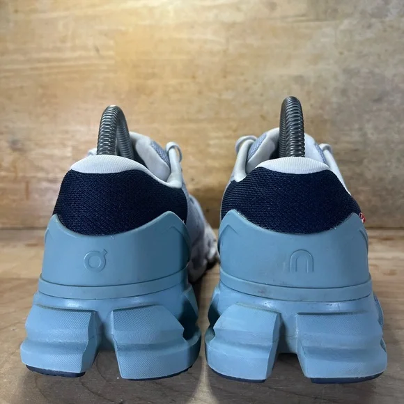 On CloudFlyer 4 REFLECTIVE Womens Size 8 Running Shoes Sneakers Nimbus Cobble - Picture 5 of 13